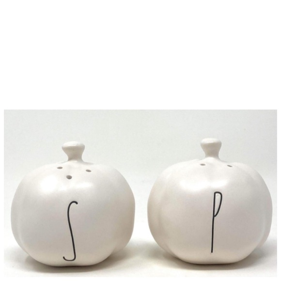 NEW Rae Dunn White Salt & Pepper Pumpkin Shakers Set - Picture 3 of 5